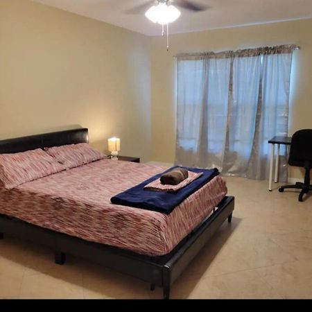 Apartmán Tutul House Tampa Exteriér fotografie